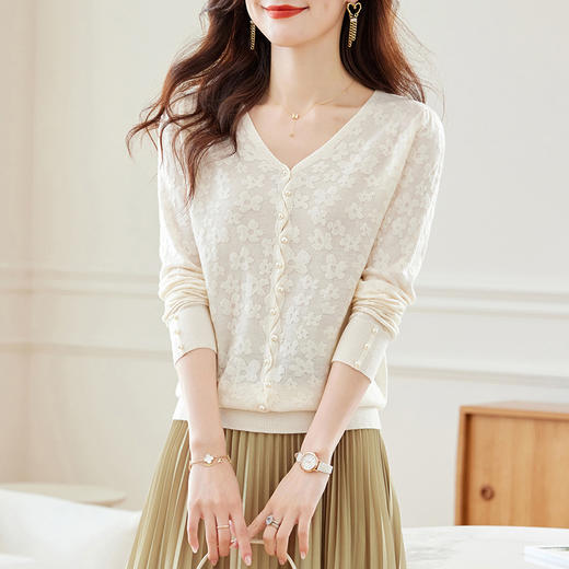 CC-16-2325早秋v领长袖t恤女装秋季2023新款短款打底衫春秋薄款内搭针织上衣 商品图4