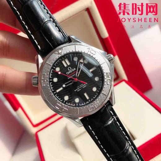 亲民版 经典欧米茄OMEGA海马300米系列 特别版 潜水机械男士腕表
机芯：搭载进口原装西铁城 商品图4
