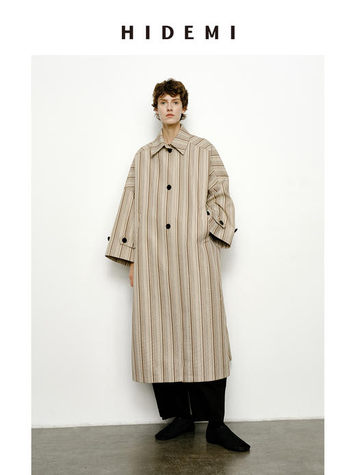 HIDEMI 极简廓形伞状色织条纹艺术感长款风衣 商品图5