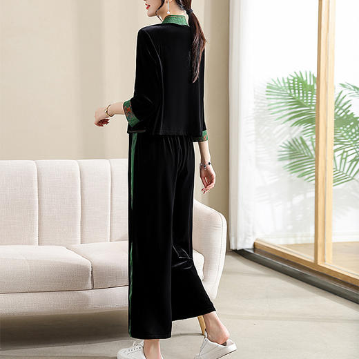 YCE 6968气质优雅长袖套装阔太太金丝绒两件套装 商品图2