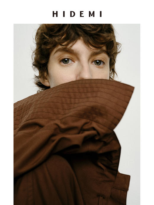 HIDEMI 极简大廓形可拆卸连帽式工装感抽绳长款风衣 红咖色/海鸥米 商品图3