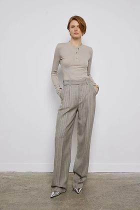 条纹前捏褶长裤