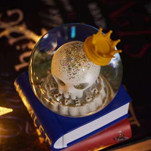 大英博物馆莎士比亚系列 哈姆雷特灯光水晶球摆件 商品图2