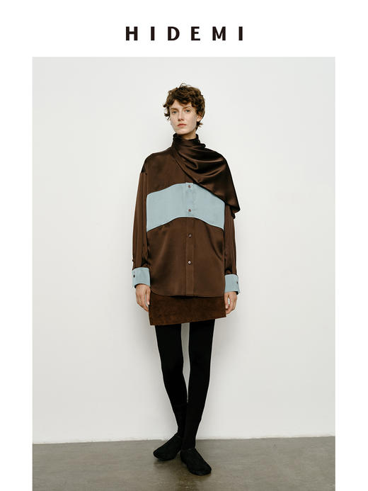 HIDEMI 艺术感缎面拼接撞色可拆卸丝巾衬衫 棕蓝色/绿紫色 商品图1