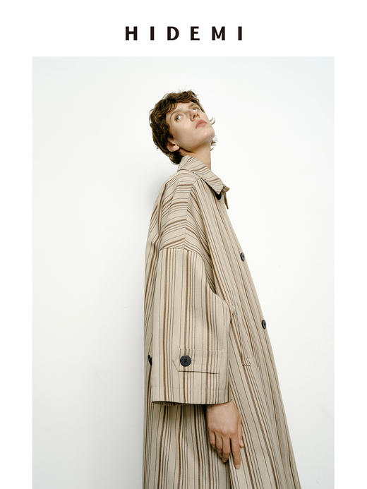 HIDEMI 极简廓形伞状色织条纹艺术感长款风衣 商品图9