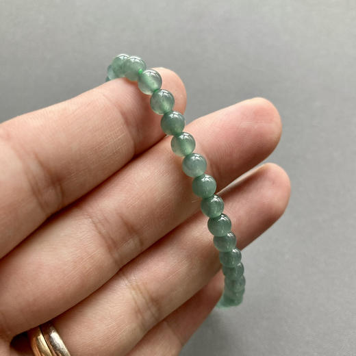 冰种晴水翡翠珠串手钏 商品图5