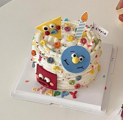 【臻品系列】---含半翻糖蛋糕【不规则表情】 商品图0