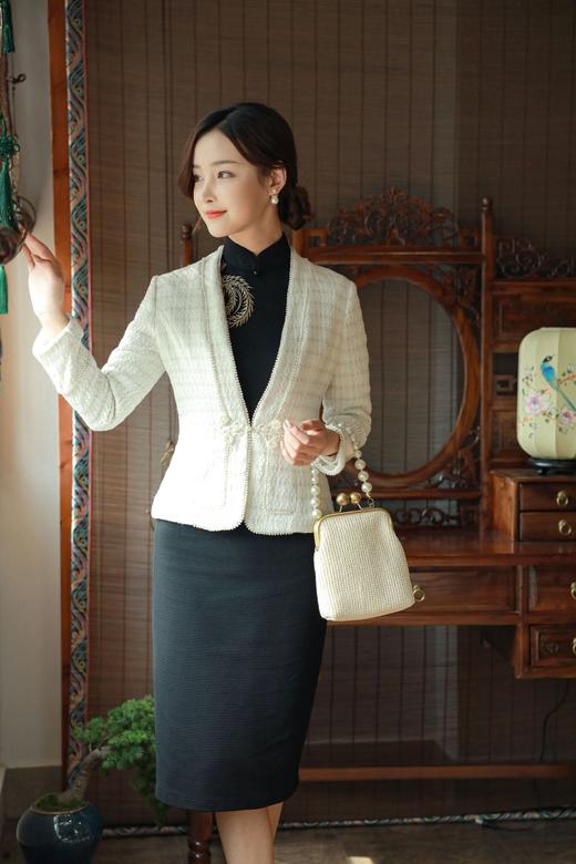 逸红颜明月优选#【茗霜】  精纺花呢格子小香风外套，经典贵气，显高显瘦！ 商品图3