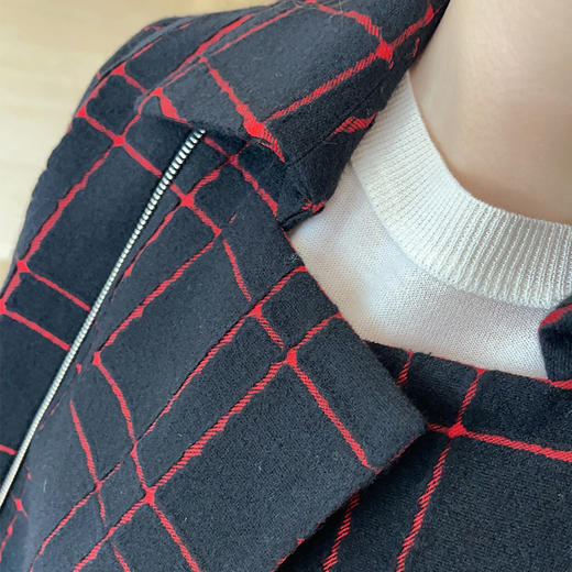 圣三利女装 新款帅气羊毛格纹机车款外套大衣SL2032112 商品图4