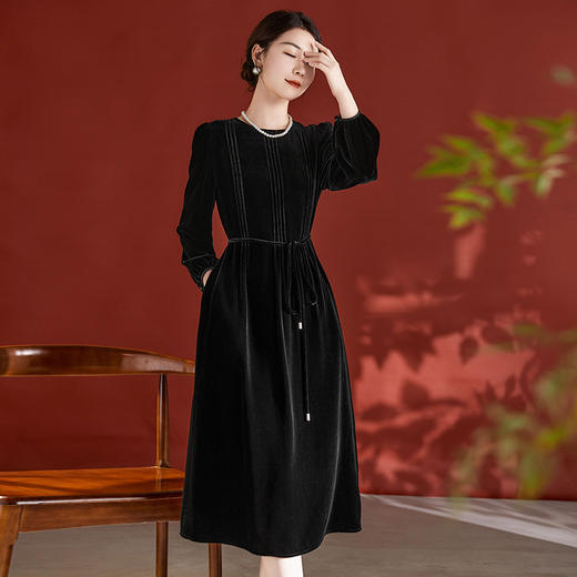 DD-真丝丝绒长袖连衣裙法式打条设计感红色新娘结婚女士妈妈收腰裙子 商品图3