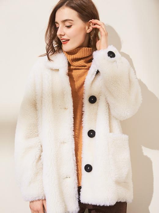 【2023新款】羊剪绒大衣女短款2023冬季新款颗粒绒皮草大衣宽松保暖外套 商品图3
