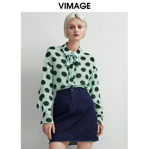 VIMAGE纬漫纪个性时尚印花宽松舒适系带雪纺上衣衬衫V1409005D 商品图5
