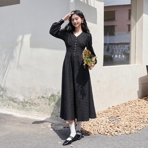 西遇法式宫廷风连衣裙女2023年秋季新款V领收腰复古优雅长袖长裙12038386 商品图3