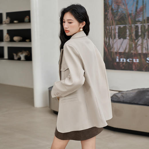 西遇韩式宽肩西装女早春新款通勤廓形设计感气质休闲外套12038415 商品图4