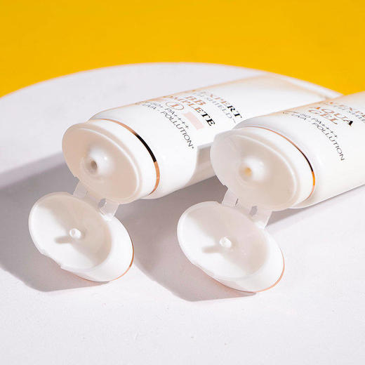 兰蔻防晒 UV小白管50ml防晒隔离霜乳 新老版本随机发  滋润型 清爽型LANCÔME/lancome 商品图7