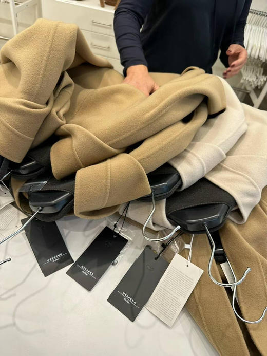 Max Mara 双面羊毛大衣 米白色it36码起，驼色it34码起 只要¥3550包邮到手✈️国内¥9200 商品图4