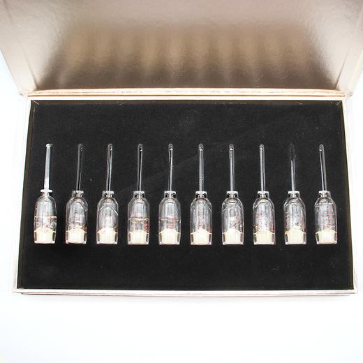 莎迹稚筋弹力精华素2g*10保湿滋养抗皱抚平皱纹 商品图2