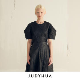 JUDYHUA 纸质涂层肌理⽴体袖上⾐