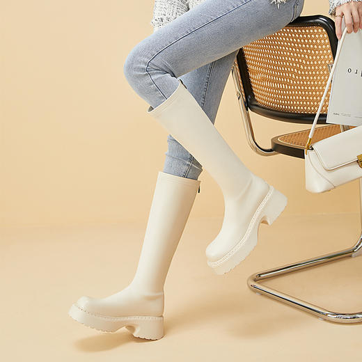 西遇长筒瘦瘦靴女新款秋季弹力白色方头增高厚底不过膝长靴子D1933854 商品图1