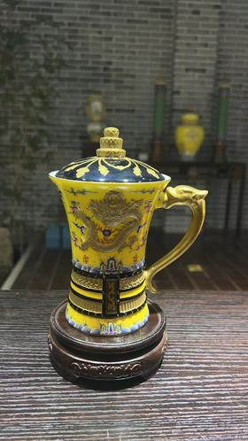 黄地描金帝王杯