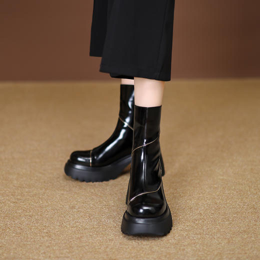 时尚简约，厚底粗跟后拉链短靴YS-ZA2638 商品图9