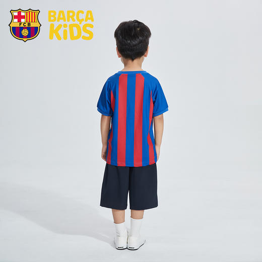 巴塞罗那俱乐部官方商品 | 巴萨队徽深蓝童装短裤夏款 商品图4
