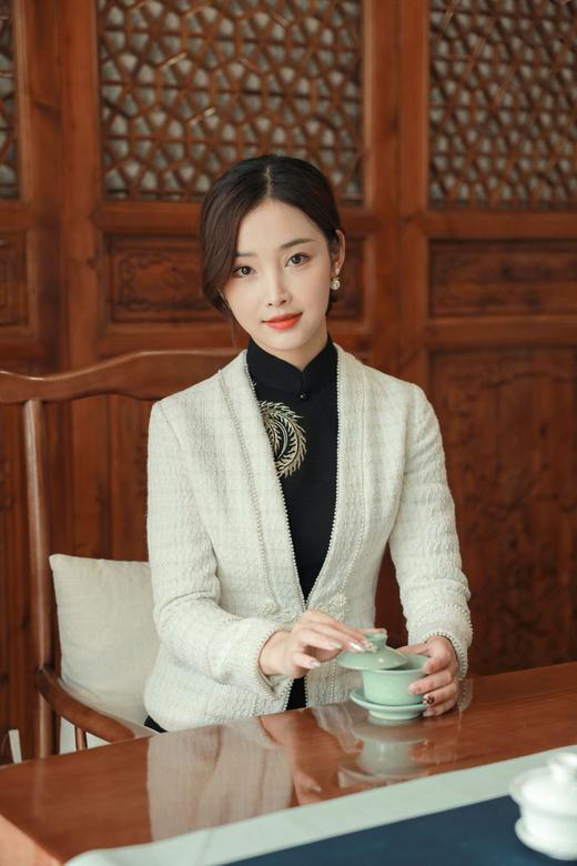 逸红颜明月优选#【茗霜】  精纺花呢格子小香风外套，经典贵气，显高显瘦！ 商品图7