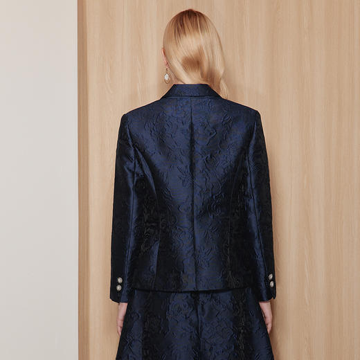 EITIE爱特爱秋季新款气质大气收腰显瘦百搭外套7103810 商品图4