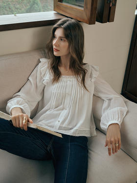 OLrain欧芮儿方领蕾丝雪纺衫女初秋2023年新款宽松褶皱荷叶边小衫