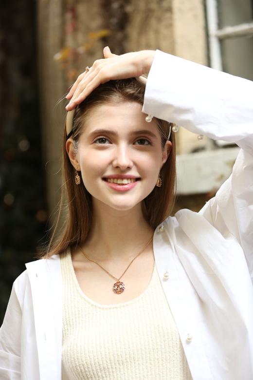 SOL DE VERANO 夏里活系列 光谱·霓虹深色项链 商品图3