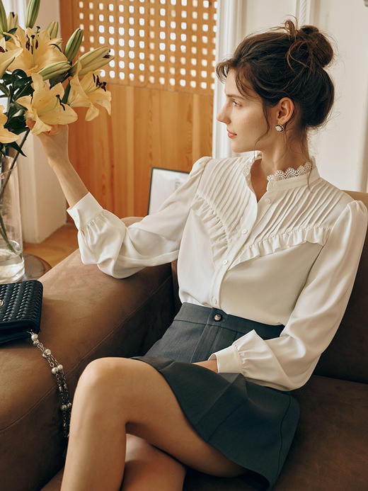 OLrain欧芮儿米白色长袖衬衫女初秋2023年新款对丝荷叶边减龄小衫 商品图0