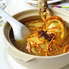 虫草花煲鸡（隔水蒸炖）