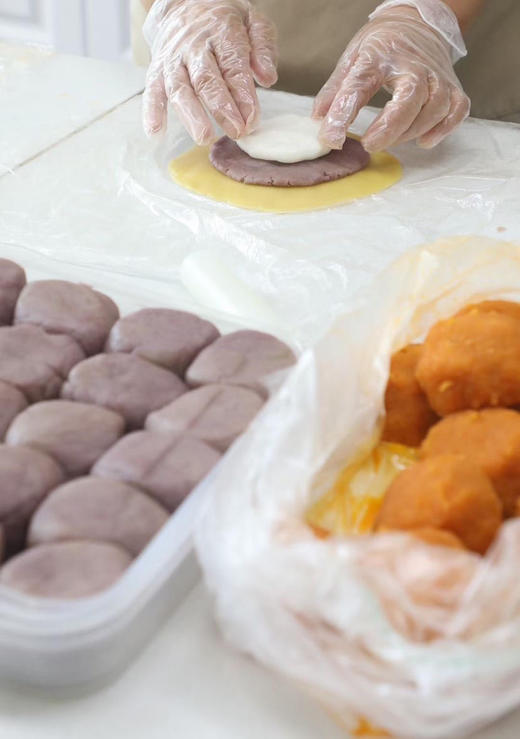 芋泥麻薯咸蛋黄大团圆月饼（一斤装） 商品图5