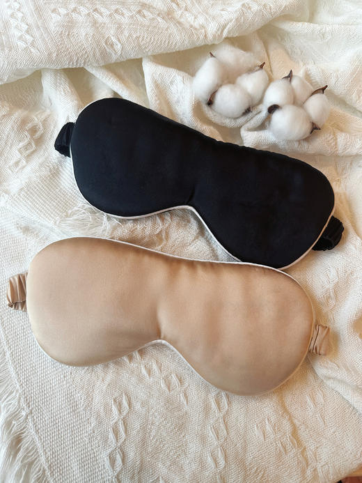 【积分兑换会员专享，不单独售卖】奶糖派定制丝绸眼罩（双色随机，随内衣发出） 商品图1