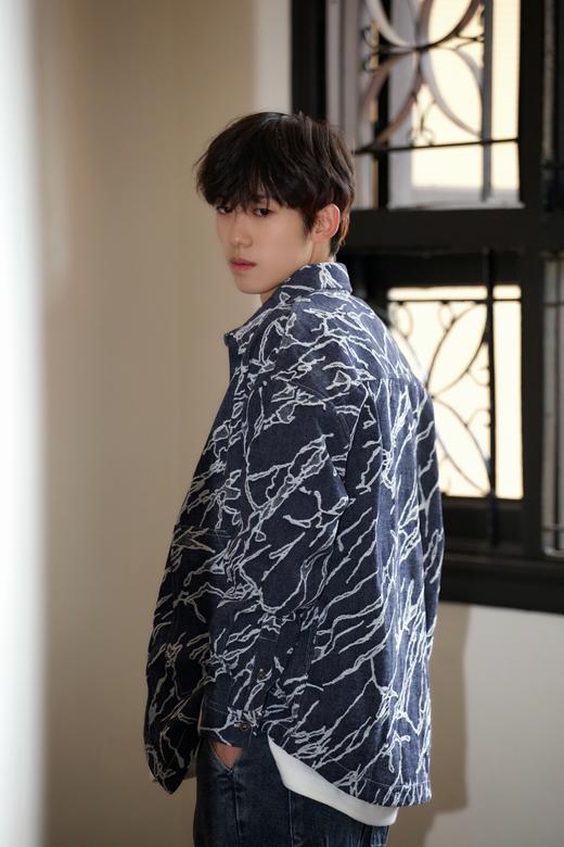 332925200日系满印牛仔衬衫外套 商品图3