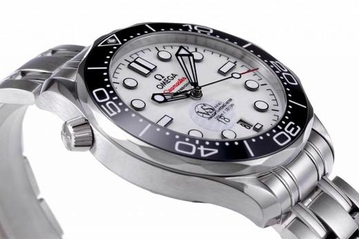 VS厂欧米茄新海马系列「熊猫色」白陶瓷表盘新品复刻手表一比一手表n厂c厂zf厂vs厂clean厂测评 商品图10