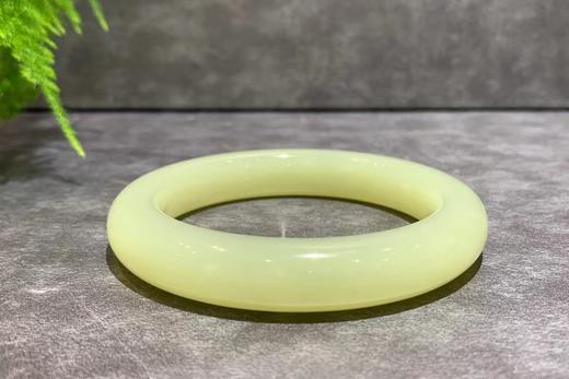 【御珠宫坊】和田玉青白玉手镯58.5mm 商品图3