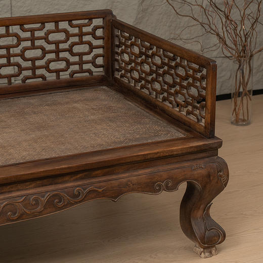 清 红木攒接十字海棠三围屏罗汉床 商品图3