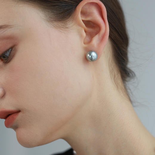 【沈梦辰同款】Retro Chic 意大利复古时尚首饰 花豹耳钉（白色，麻灰） 商品图5