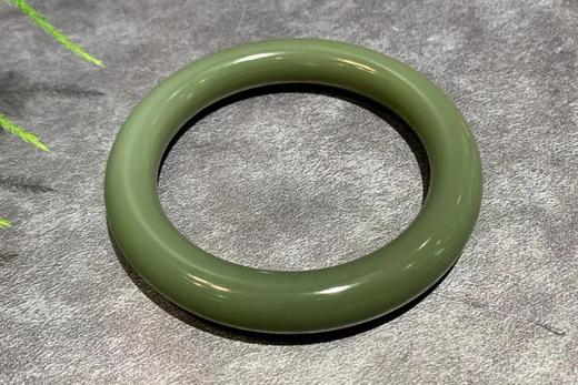 【御珠宫坊】和田玉沙枣青手镯52.5mm 商品图3
