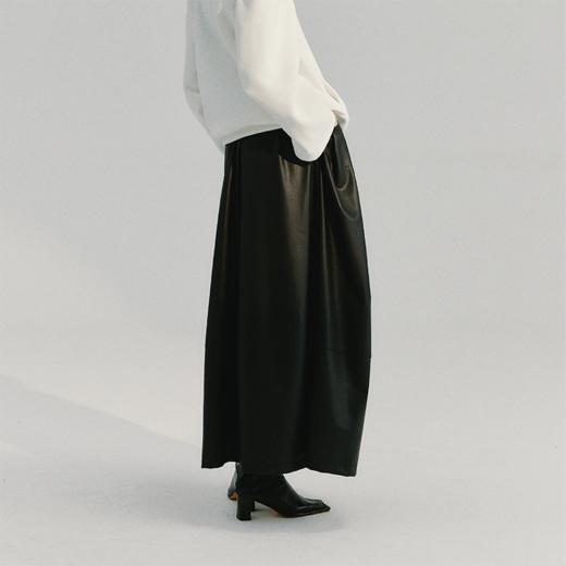 LIYIHAN 简约褶皱皮半裙 Y233Q05490 商品图4