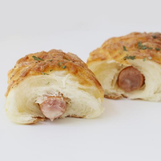 套餐B：8寸蛋糕+1盒曲奇烧+3只面包（生牛乳吐司、南瓜贝贝吐司、德式烤肠面包） 商品图5