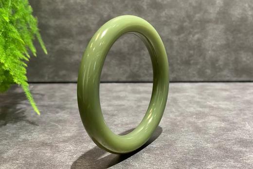 【御珠宫坊】和田玉沙枣青手镯55mm 商品图2