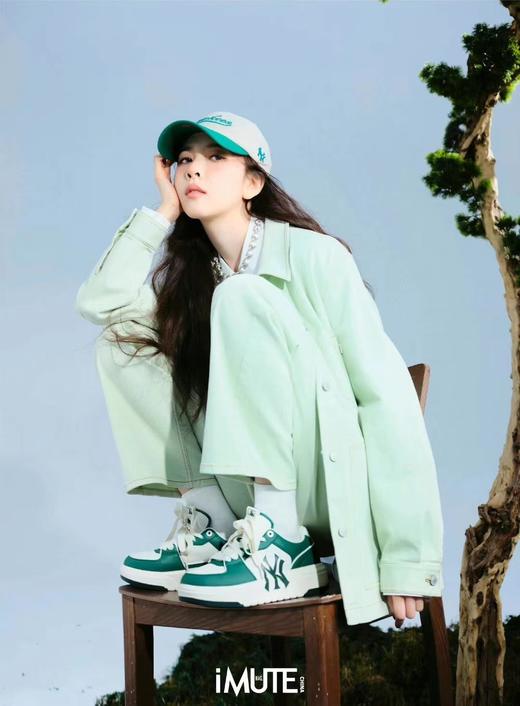 回购无数！！新款 MLB满标老花&经典洋基队板鞋丨新款3色巨轻便!!! 脚感很舒服！纽约洋基队新配色+Chunky Liner Low/ 魔术贴中帮 校园风系列增高厚底百搭学长鞋，男女可穿 商品图1