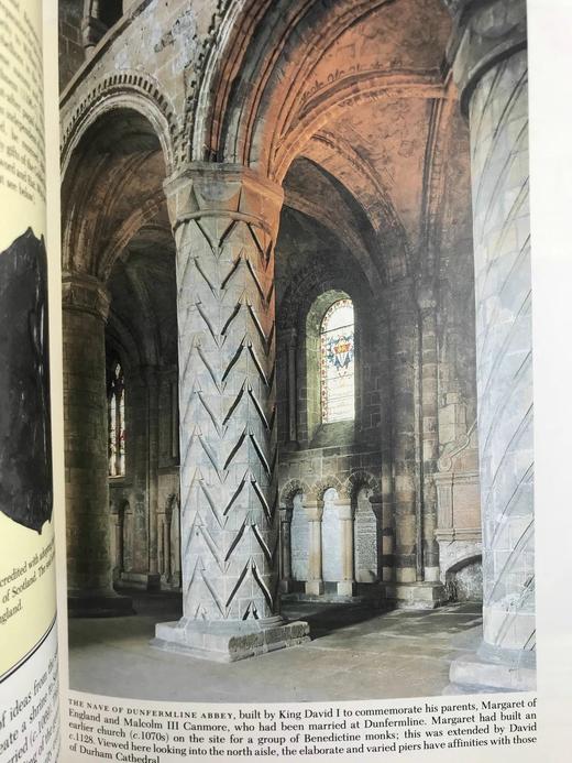 牛津英国君主制图史（馆藏1997） 400余幅插图 精装16开 商品图10