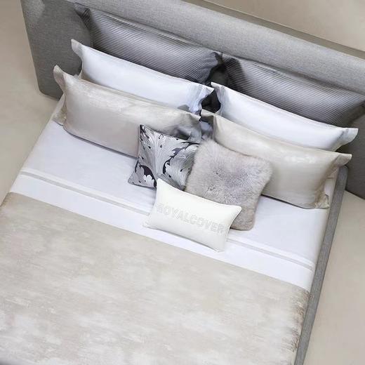 10楼 罗卡芙   120支双股长绒棉贡缎提花四件套--瓦尔登240*240cm   吊牌价 7980元   活动价 6780元 商品图2