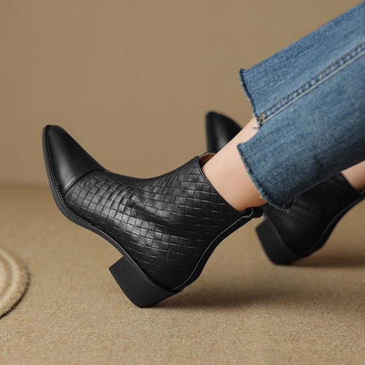 真皮拼接中跟粗跟，高跟尖头女靴YT-939-9 商品图0