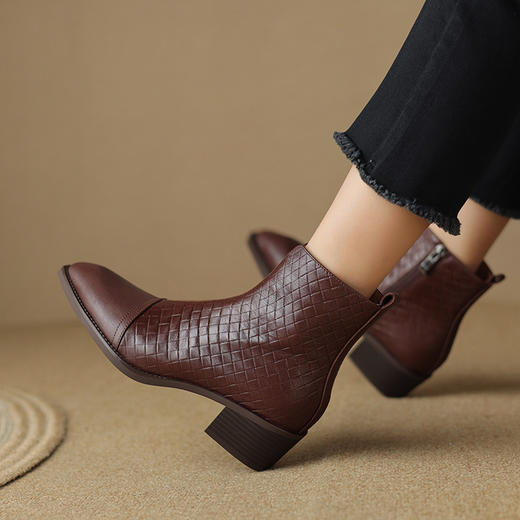 真皮拼接中跟粗跟，高跟尖头女靴YT-939-9 商品图2