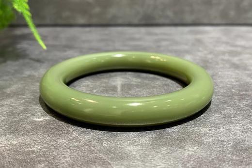 【御珠宫坊】和田玉沙枣青手镯52.5mm 商品图4