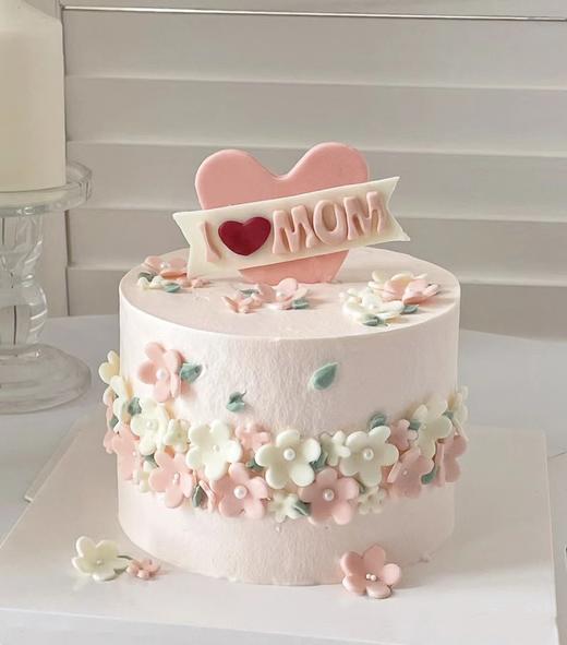 【臻品系列】加高胚三层夹心--需提前4小时预定--半翻糖【I LOVE MOM】 商品图0